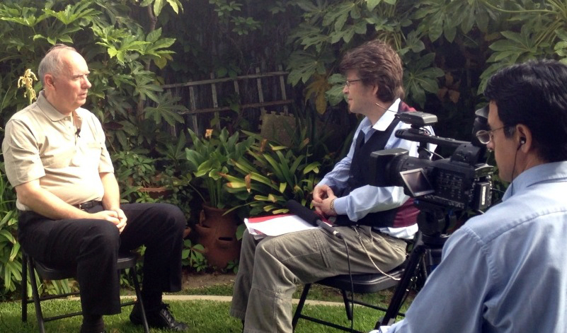 Canadian Richard Syrett interviews Jonathan Whitcomb in Long Beach, California